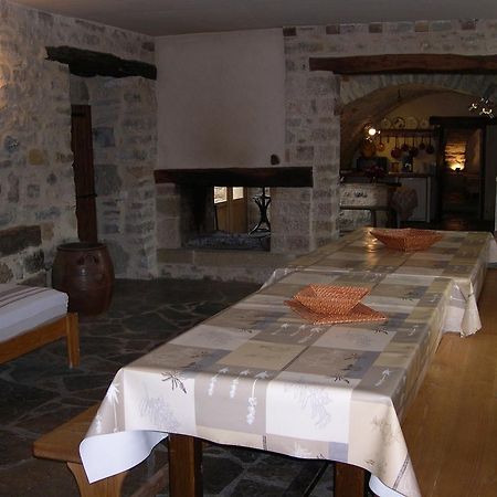 La Bergerie Bed and Breakfast Sainte-Eulalie-de-Cernon Eksteriør billede
